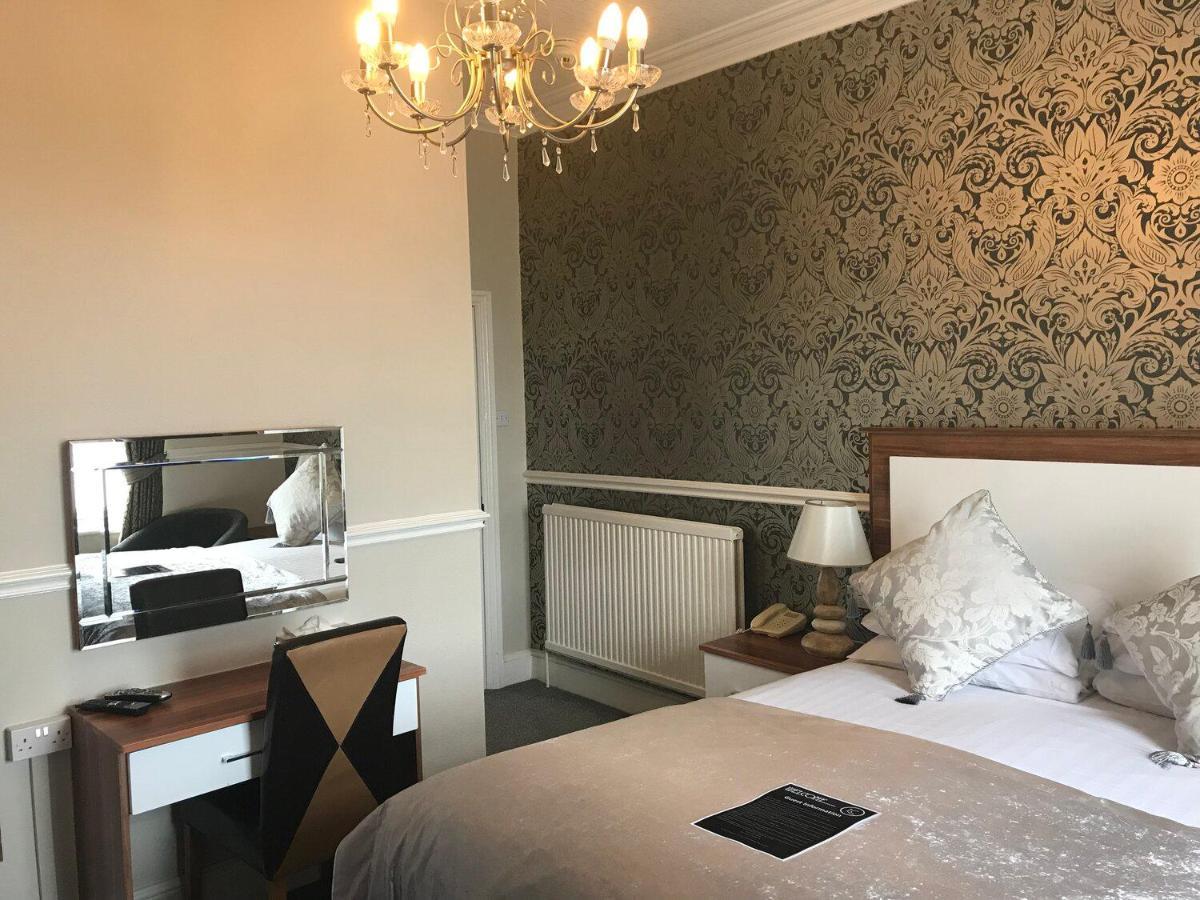 Lauriston & Lawton Court Hotel لاندودنو المظهر الخارجي الصورة