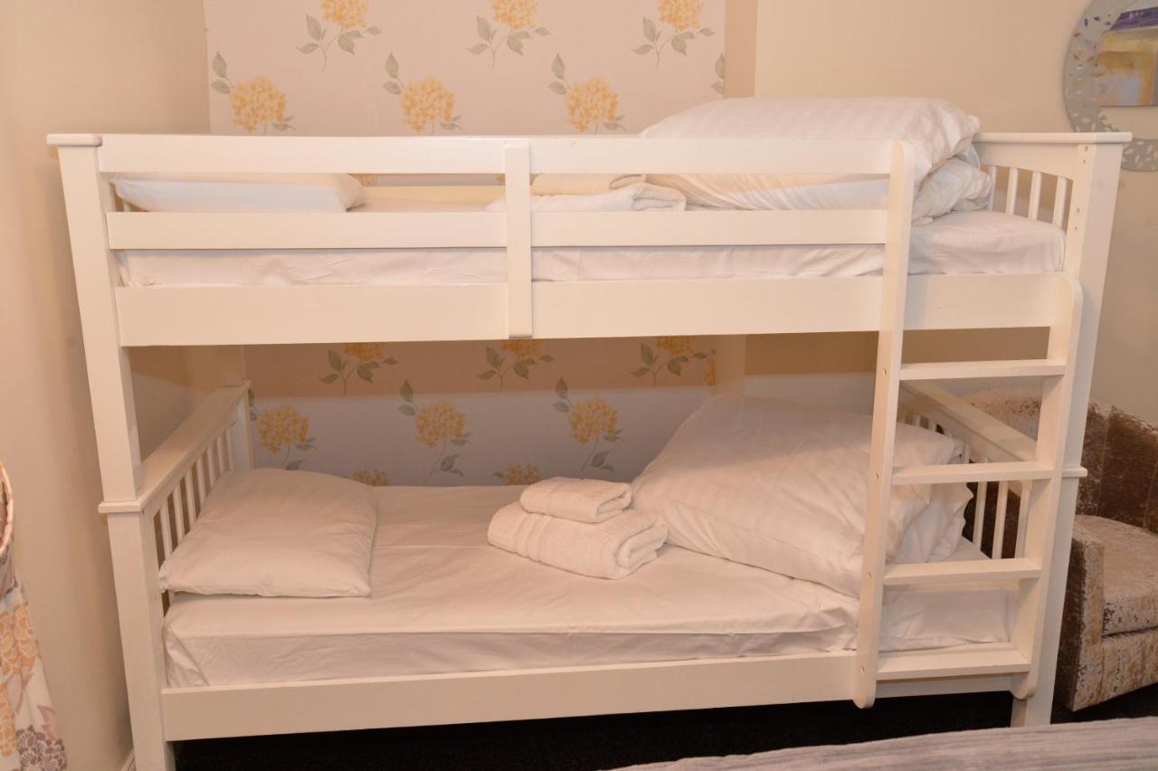 Lauriston & Lawton Court Hotel لاندودنو المظهر الخارجي الصورة