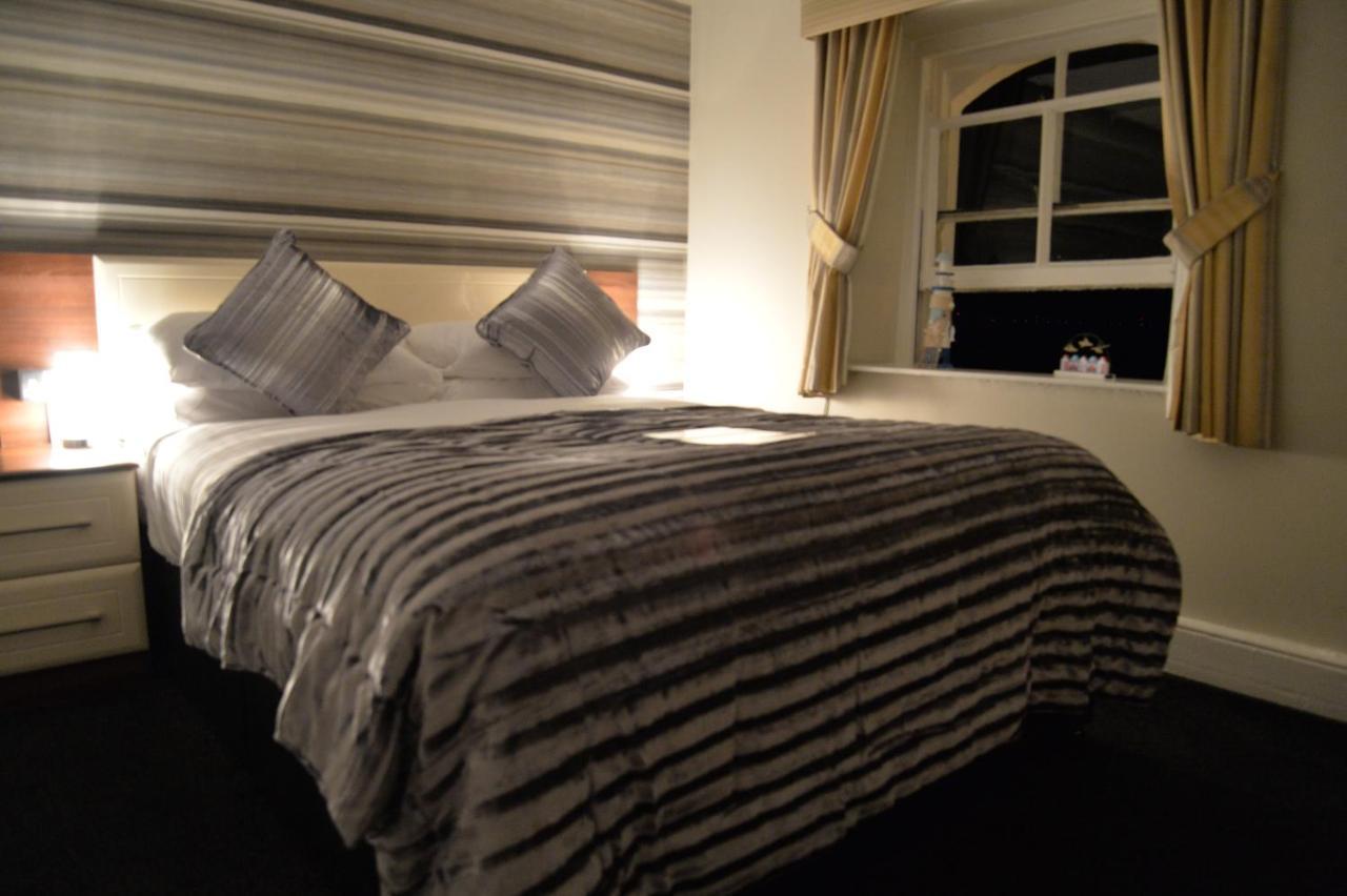 Lauriston & Lawton Court Hotel لاندودنو المظهر الخارجي الصورة